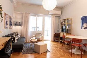 1 bedroom - Modern Blue Retreat (Athens)
