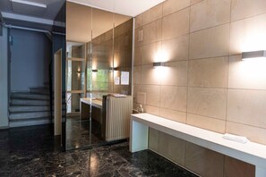 1 bedroom - Modern Blue Retreat (Athens)