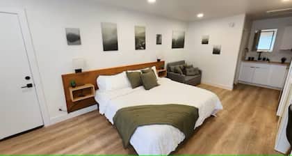 #3B Hygge Hus Hotel - King Suite - Connectable