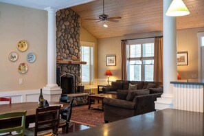 TV, fireplace, offices - Pine Trace Escape in Glen Arbor (Glen Arbor)