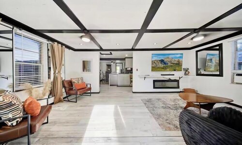 Spacious Orlando Retreat w/ Backyard Oasis • Near Downtown & Attractions