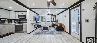 Modern Oasis in Orlando | Private Yard | Cabana