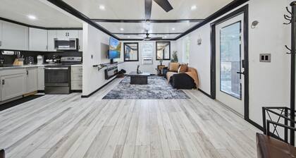Modern Oasis in Orlando | Private Yard | Cabana