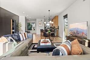 TV - Rooftop 3B/2.5BA House-Near Dodger Stadium + DTLA (Los Angeles)