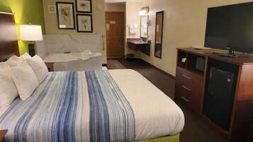 1 King Luxury Studio Jacuzzi Non-Smoking Accessible