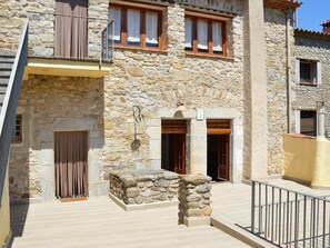 Exterior - Cal gall- casa rural en san llorenç de la muga. (Sant Llorenç de la Muga)