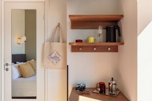 基础双人房 | 笔记本电脑工作区、熨斗/熨板、免费 WiFi、床单