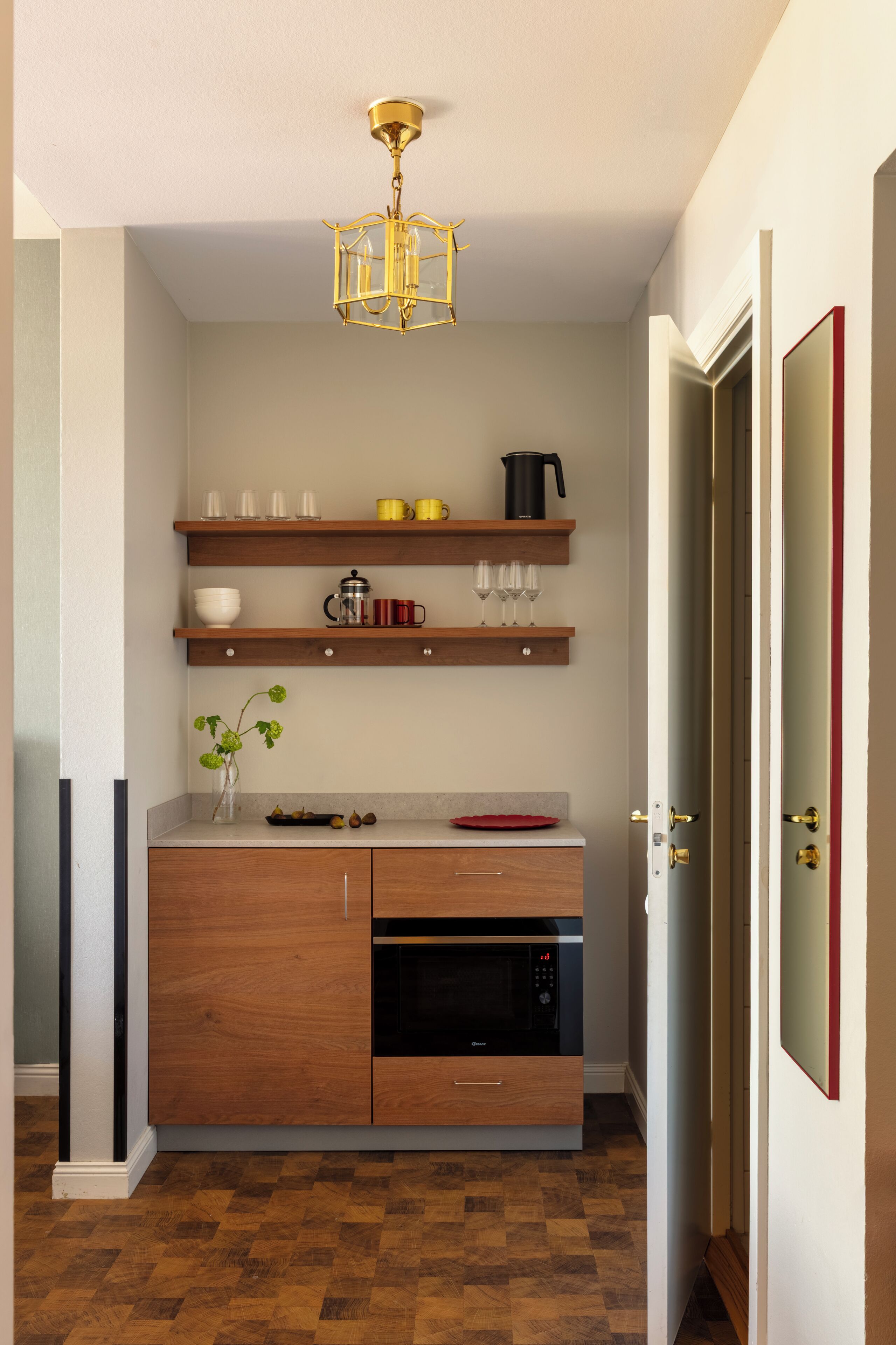 Superior Studio Kitchenette | Private kitchenette | Fridge, microwave, coffee/tea maker