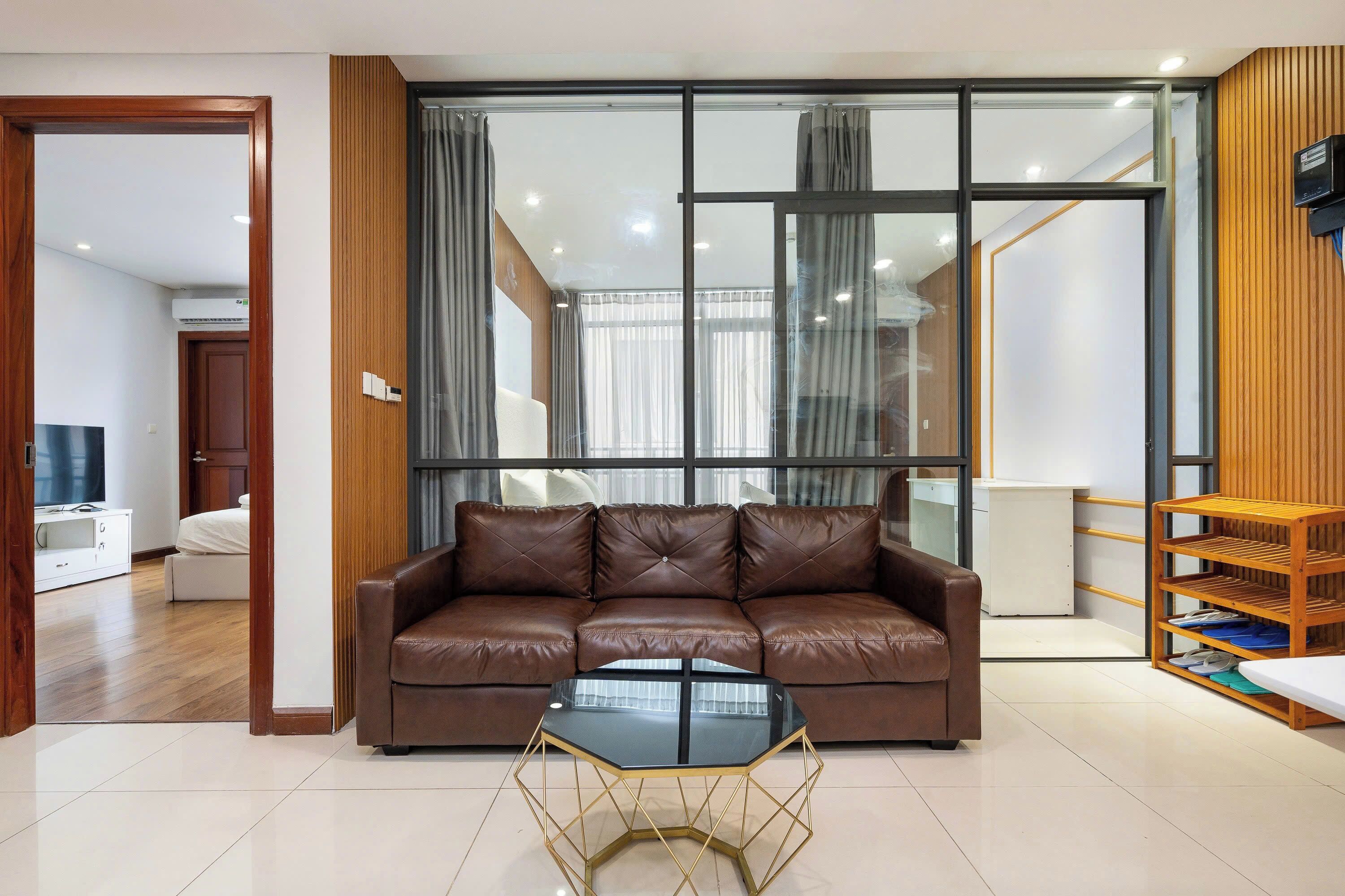 Căn hộ Deluxe, 2 phòng ngủ, ban công, quang cảnh thành phố | Khu phòng khách