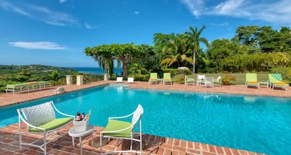 Private 2BR Open-air Villa Panoramic Views Pool