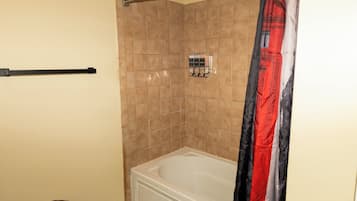 House, 1 Bedroom | Bathroom