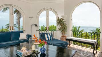 Villa, Accessible | 6 bedrooms, Internet