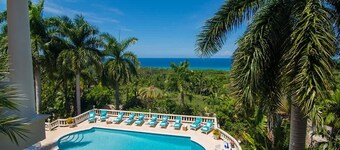 Sprawling 7BR Villa Overlooking the Sea Pool Hot Tub Resort Access