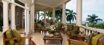 Sprawling 7BR Villa Overlooking the Sea Pool Hot Tub Resort Access
