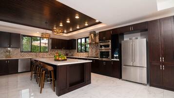 House | 4 bedrooms, Internet