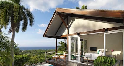 Nature-inspired 4BR Modern Villa Pool Resort Access