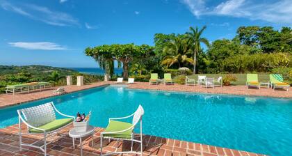 Private 4BR Open-air Villa Panoramic Views Pool