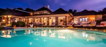 Charming 4BR Garden Villa Pool Separate Cottage