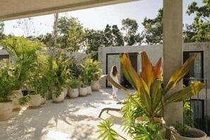 House - Modern Luxe 3BR Villa in La Privada Private Pool Exclusive Beach Club Concierge (Tulum)