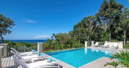 Contemporary 6BR Villa Sea Views Infinity Pool Resort Access
