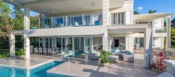 Contemporary 6BR Villa Sea Views Infinity Pool Resort Access