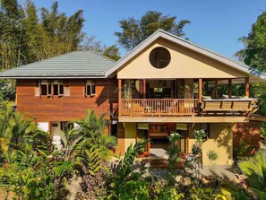 Room - Hidden 4BR Gem Pool Nature Escape in the Hills of Port Antonio (Port Antonio)