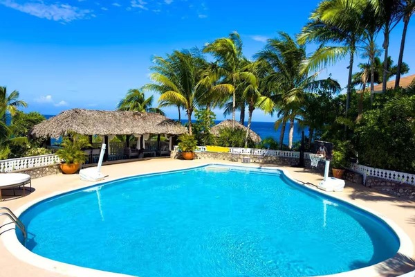 House | 3 bedrooms, high-speed internet