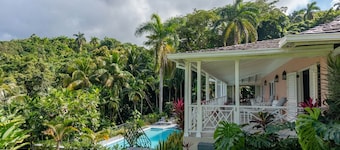 Secluded 3BR Garden Villa Pool Ocean Views