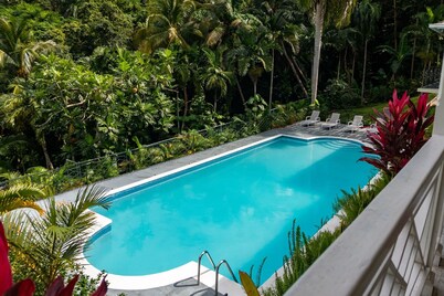 Secluded 3BR Garden Villa Pool Ocean Views