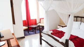 Executive Double Room | Free WiFi, bed sheets