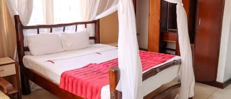 Standard Single Room | Free WiFi, bed sheets