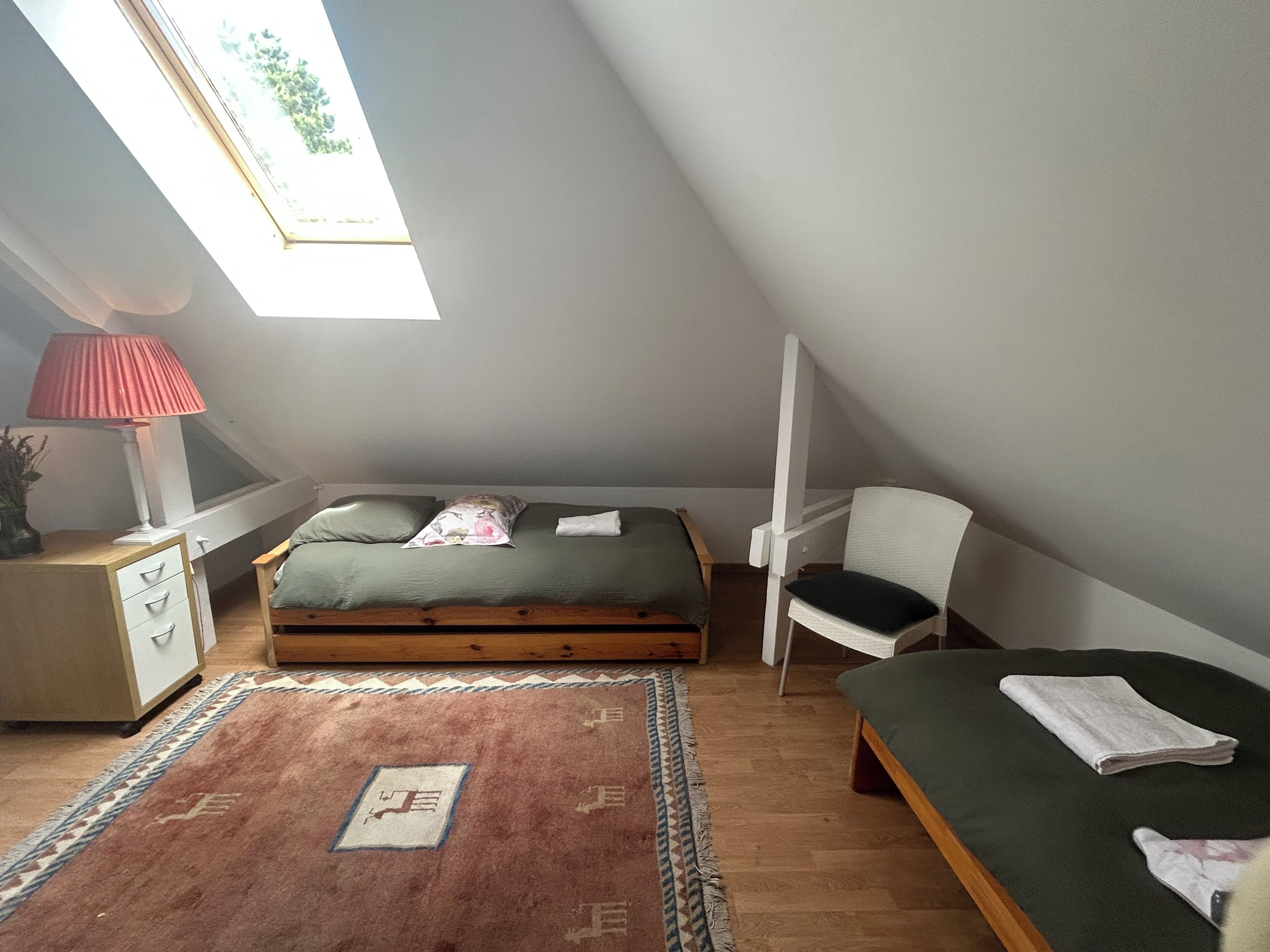 1 chambre, fer et planche à repasser, Wi-Fi, draps fournis