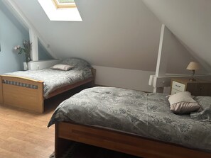 Room - Vrbo Property (Étaples)