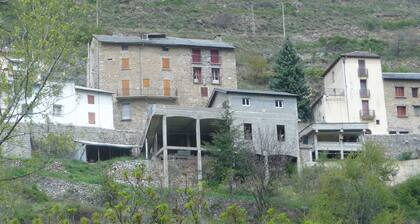 Mountain apartment "Gîte aux Lys", next to the Saint Thomas baths