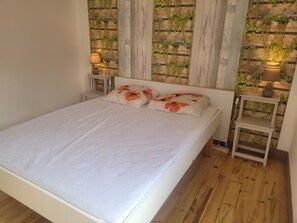 Room - Vrbo Property (FONTPEDROUSE)