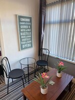 Suite | Dining