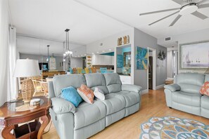 Smart TV - Sound-Side Buena Vida Townhome | Boat Dock + Community Pool | Bikini Sea Sun (Navarre)
