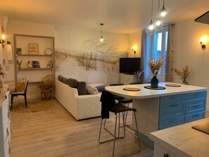 Interior - Maison du Bonheur - Gîte "La Dune" with Shared Garden (Villages du Lac de Paladru)