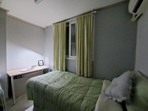 Deluxe Single Room - Dodahm Guesthouse (Bupyeong-Gu)