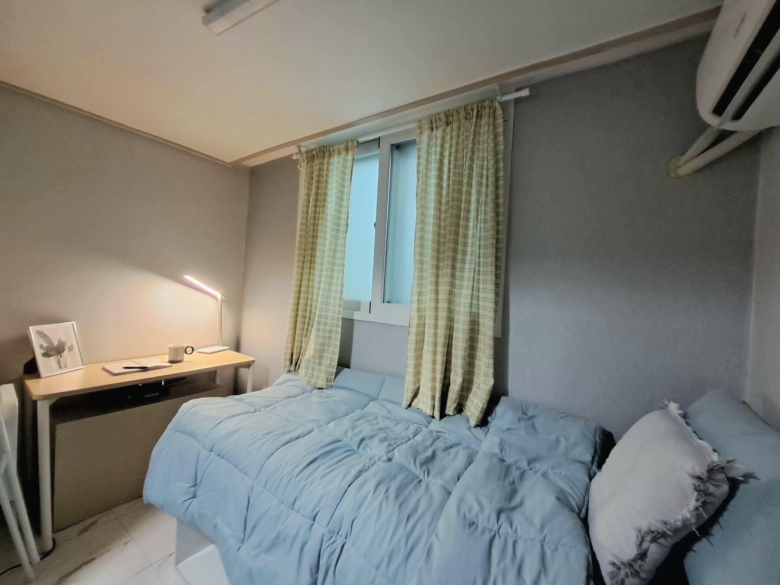 Economy Single Room | Desk, laptop workspace, free WiFi