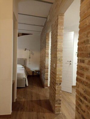 Suite – junior, byutsikt | Innvendig