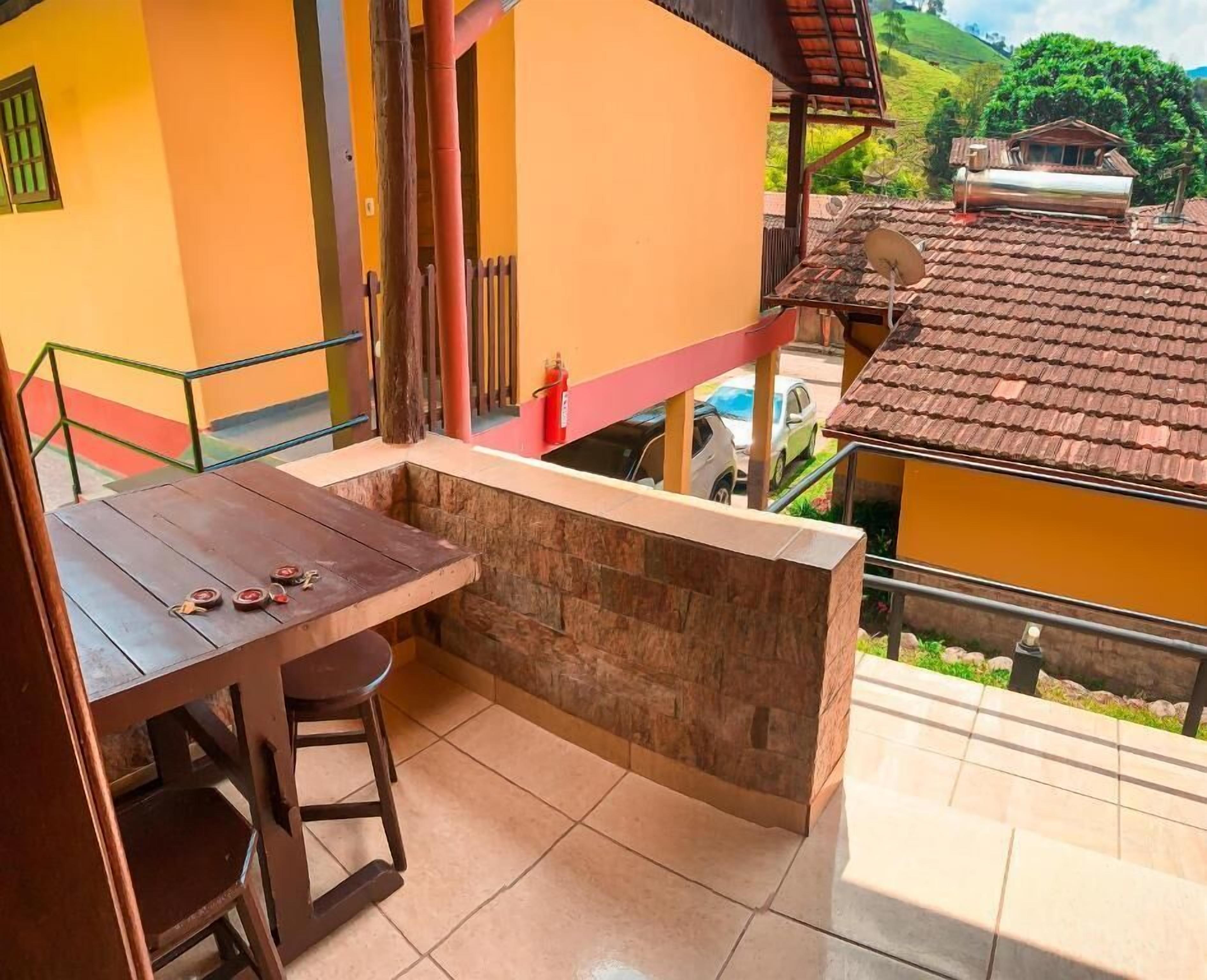 双人房 (Triple Room with Balcony) | 开放式门廊