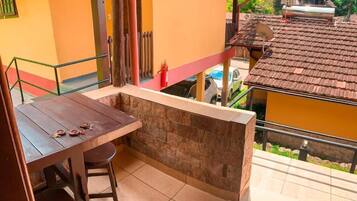 Doppelzimmer (Triple Room with Balcony) | Lanai (Veranda)