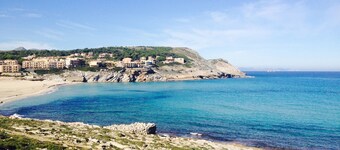 Holiday Home 'Las Columnas' with Private Pool, Terraces and Wi-Fi