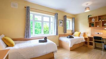 2 bedrooms, WiFi, bed sheets
