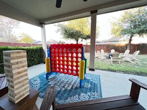 Terrace/patio - 5 STAR FUN ~ 14 Person Family Friendly ~BACH TRIP (Austin)