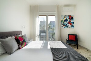 1 chambre, fer et planche à repasser, accès Internet