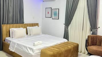 Departamento económico, balcón, vista a la ciudad