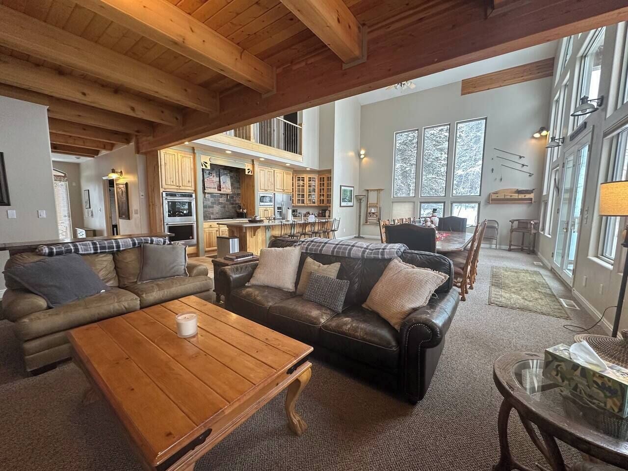 Smart TV, fireplace, video games, DVD player