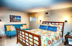 7 bedrooms, WiFi, bed sheets
